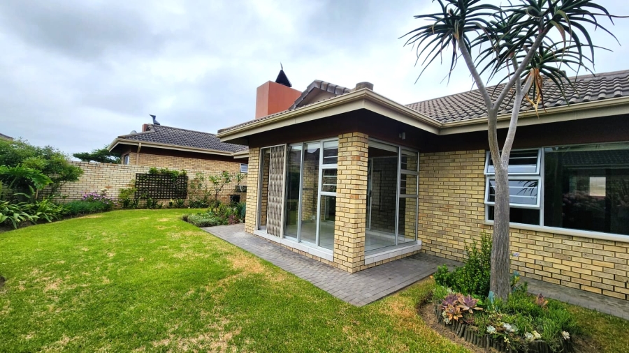 3 Bedroom Property for Sale in Dormehls Drift Western Cape